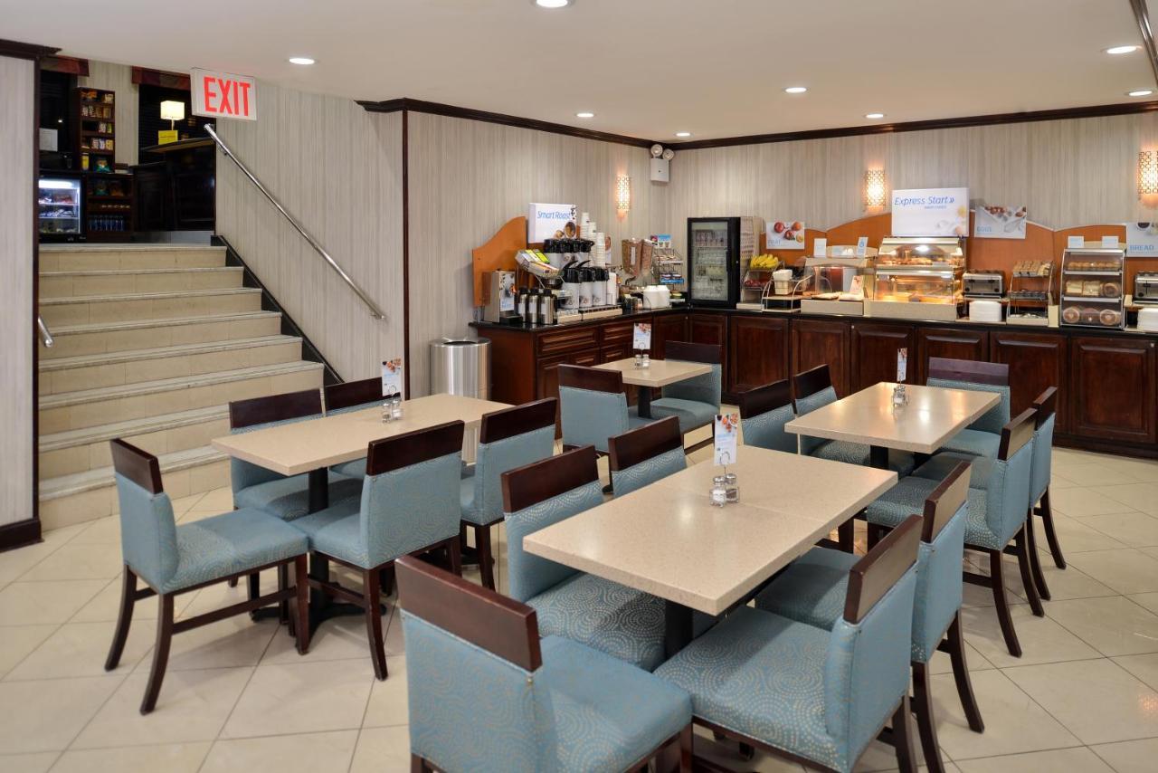 Holiday Inn Express Kennedy Airport, An Ihg Hotel نيو يورك المظهر الخارجي الصورة