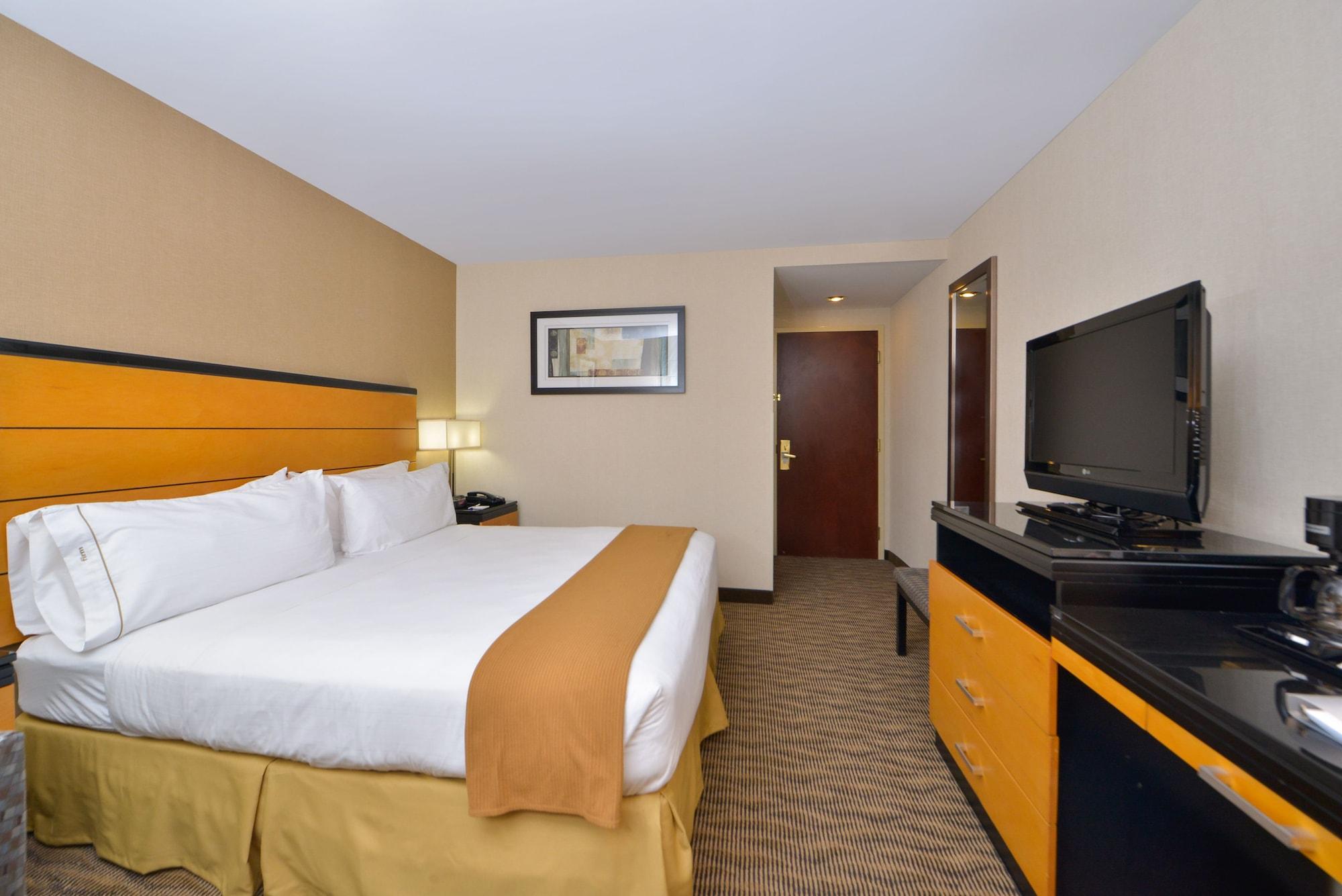 Holiday Inn Express Kennedy Airport, An Ihg Hotel نيو يورك المظهر الخارجي الصورة
