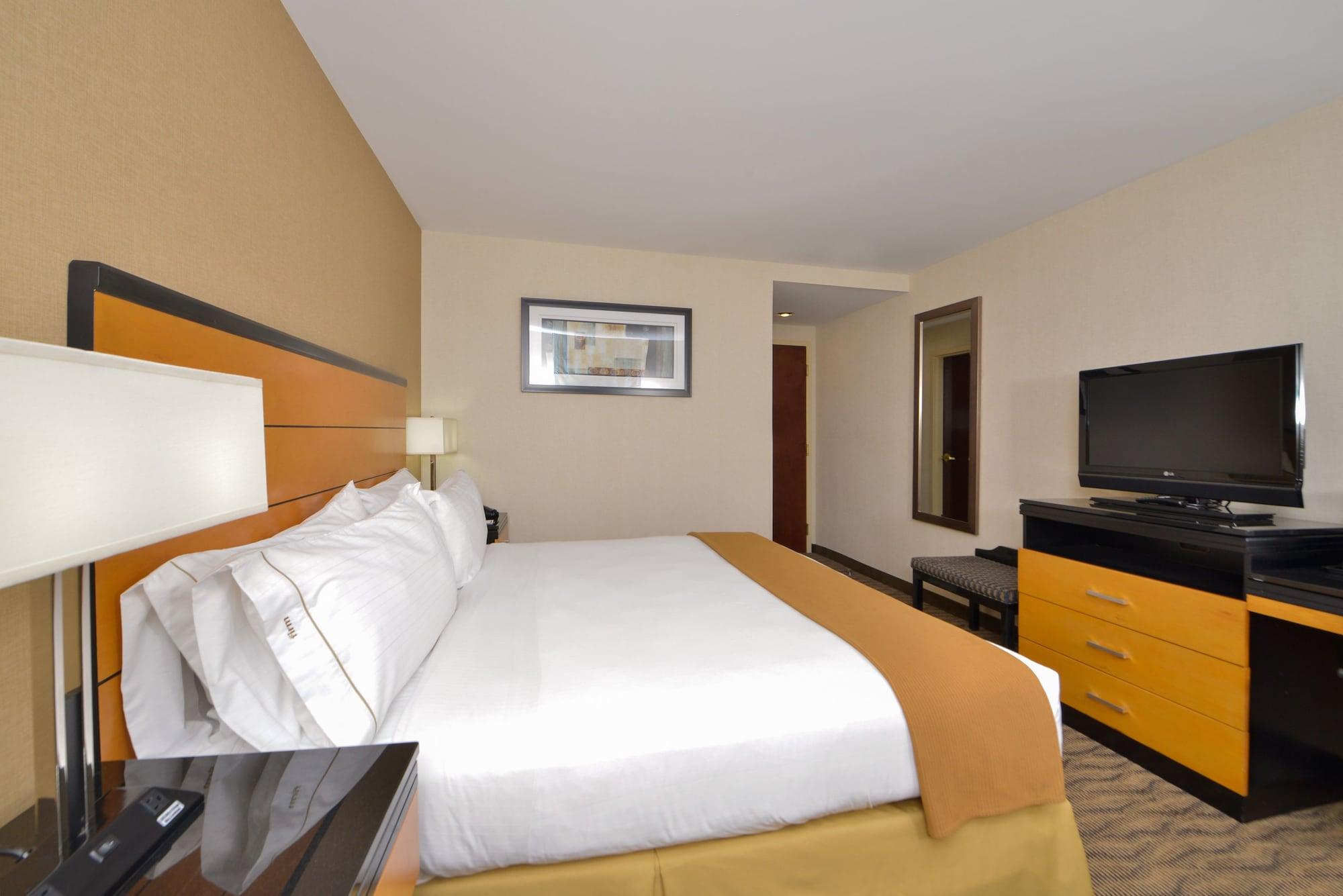 Holiday Inn Express Kennedy Airport, An Ihg Hotel نيو يورك المظهر الخارجي الصورة