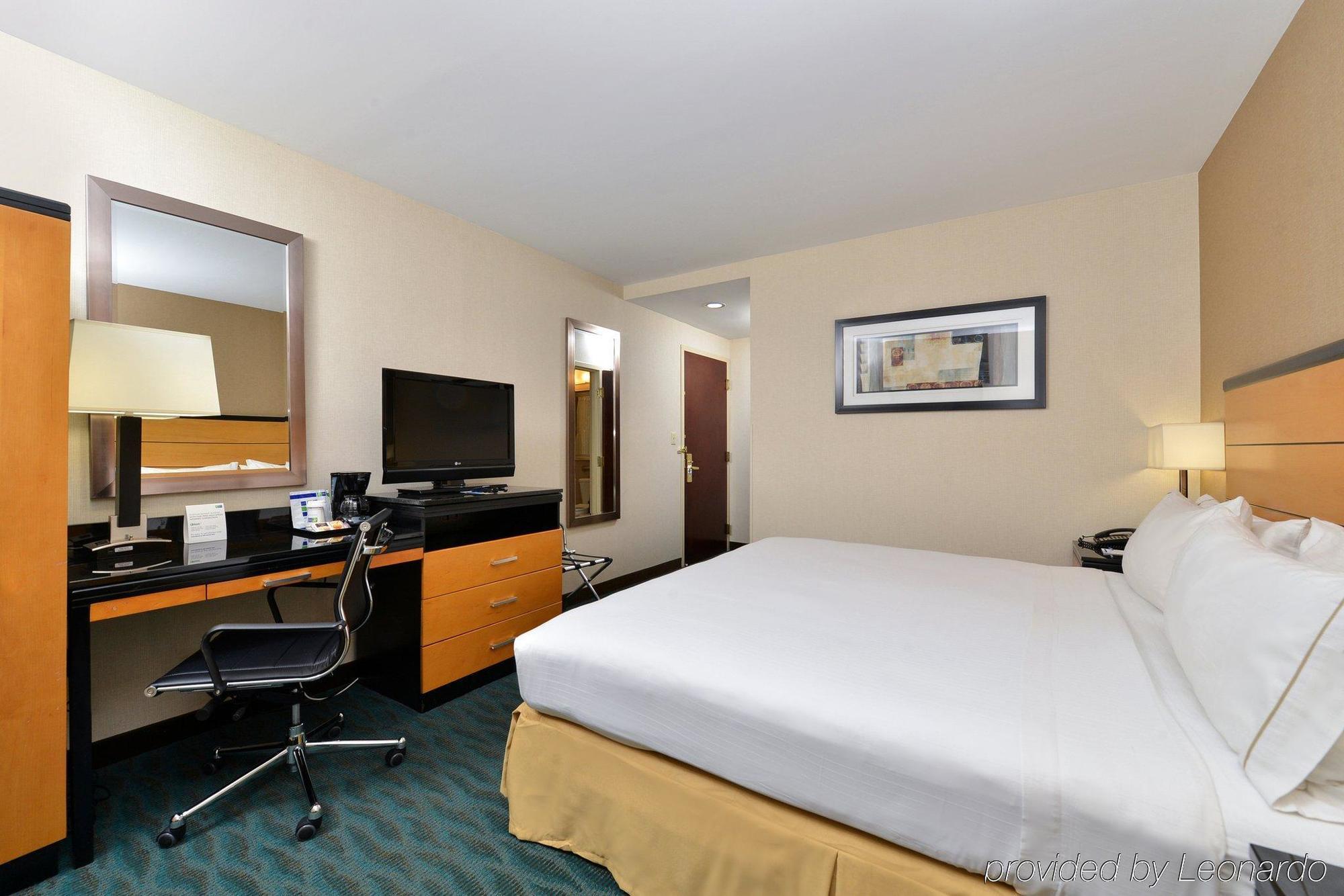 Holiday Inn Express Kennedy Airport, An Ihg Hotel نيو يورك المظهر الخارجي الصورة