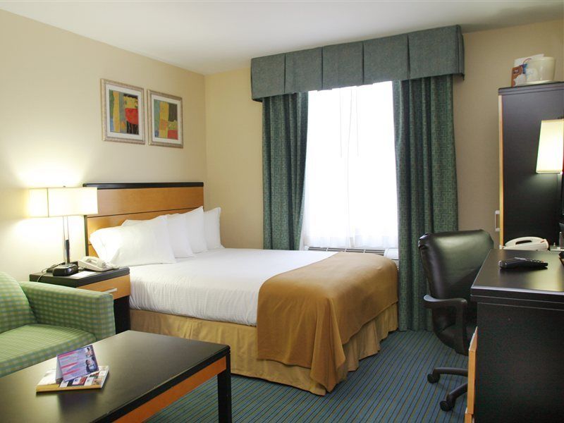 Holiday Inn Express Kennedy Airport, An Ihg Hotel نيو يورك المظهر الخارجي الصورة